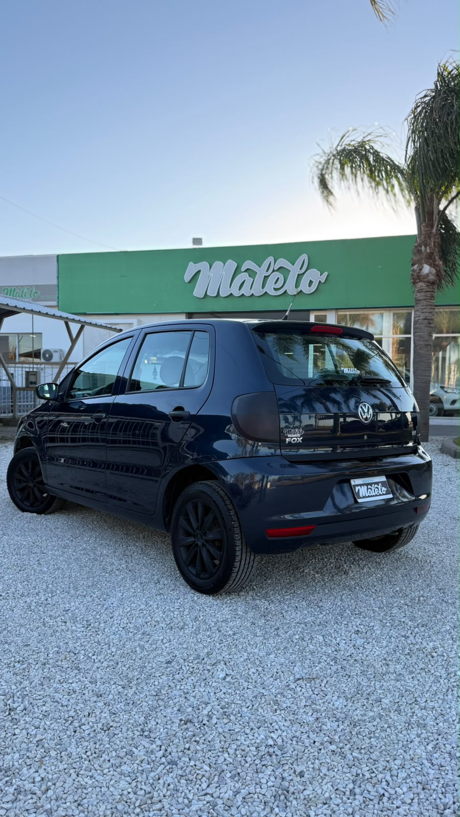 VOLKSWAGEN - FOX  1.6   5P - MANUAL  - 2011